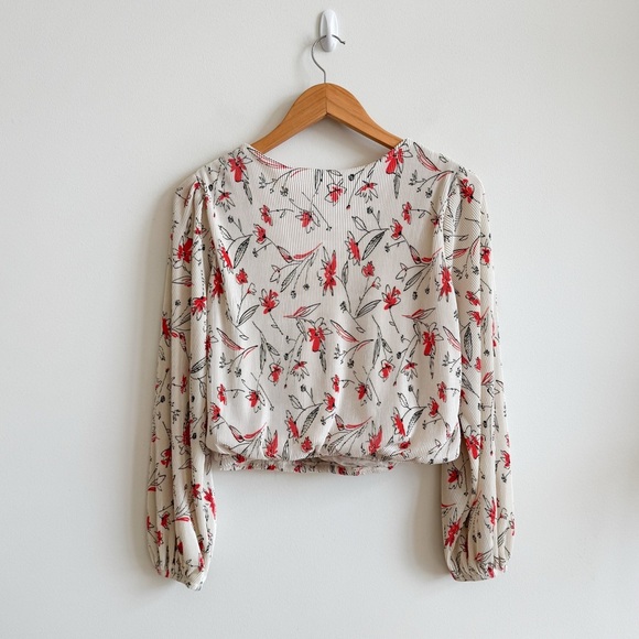 ASTR • Pleated Surplice Floral Long Sleeve Top in Ivory Coral Sketch - Picture 7 of 11